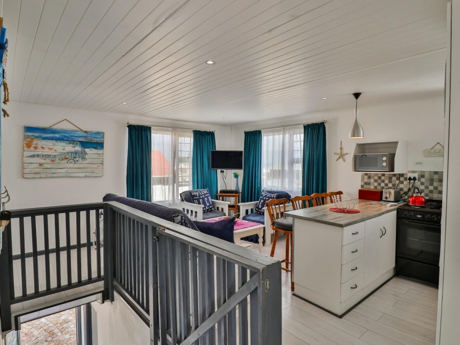 5 Bedroom Property for Sale in De Kelders Western Cape